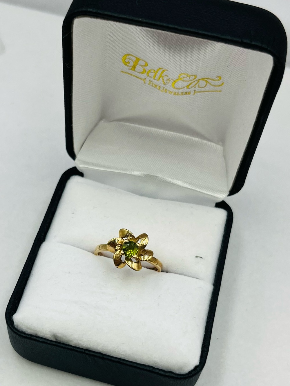10K Solid Yellow Gold Peridot Flower Ring Floral Estate Jewelry